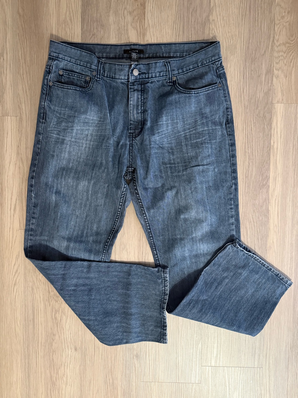 Alfani Men's Faded Blue Straight Jeans (38x30)